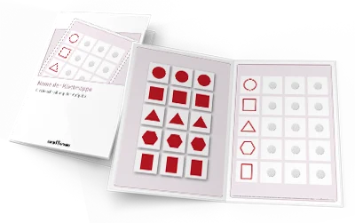 Eine geschlossene und eine aufgeklappte Klettmappe nebeneinander.